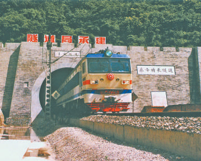 万事测速：中国隧道  穿山越海（大数据观察）